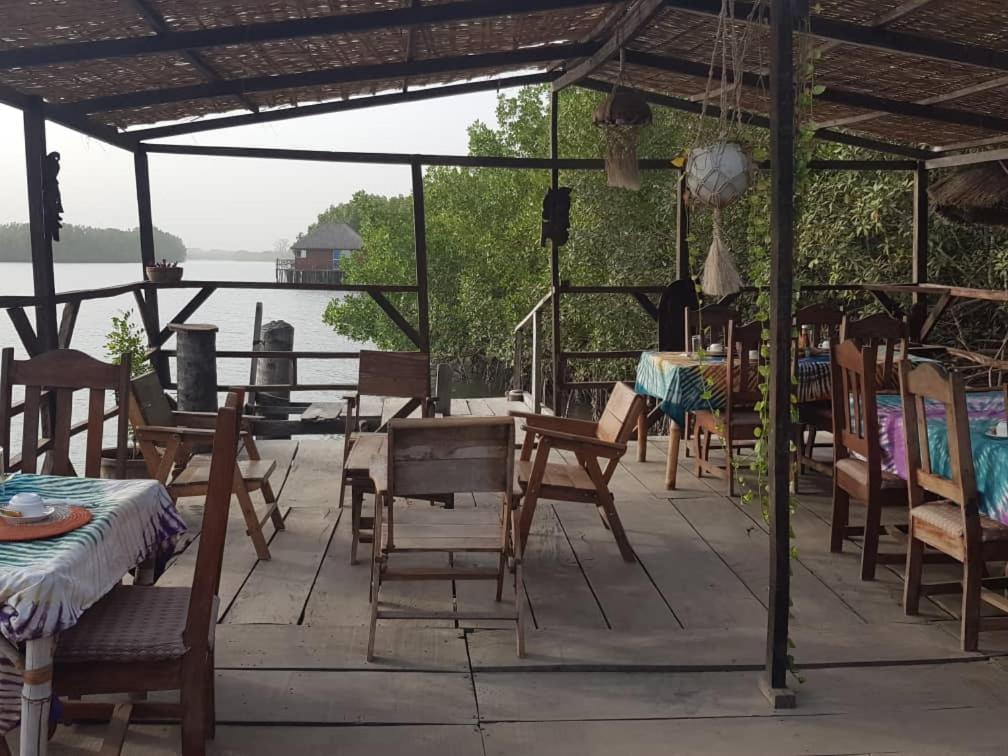 Bintang Bolong Lodge Luaran gambar