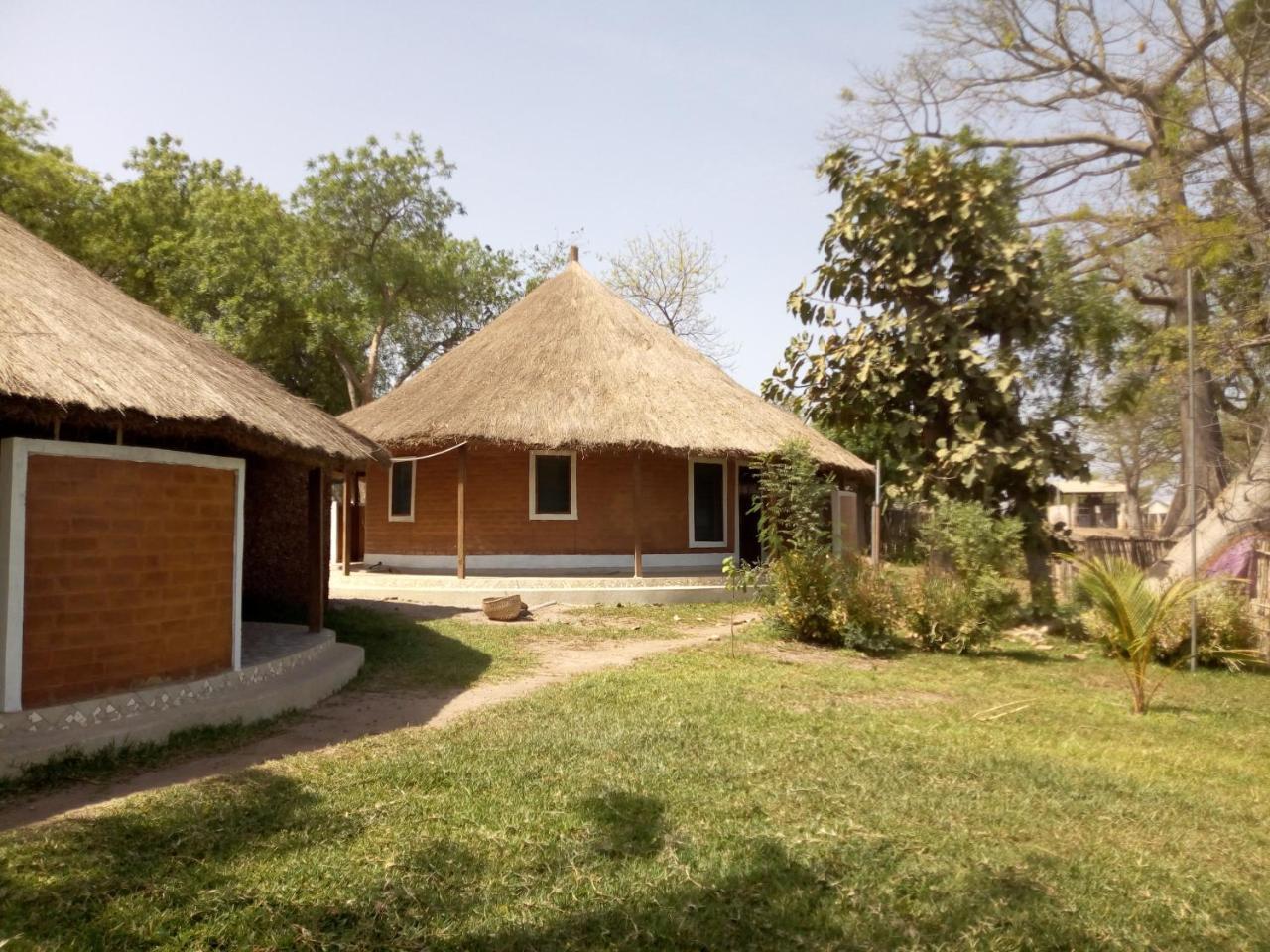 Bintang Bolong Lodge Luaran gambar